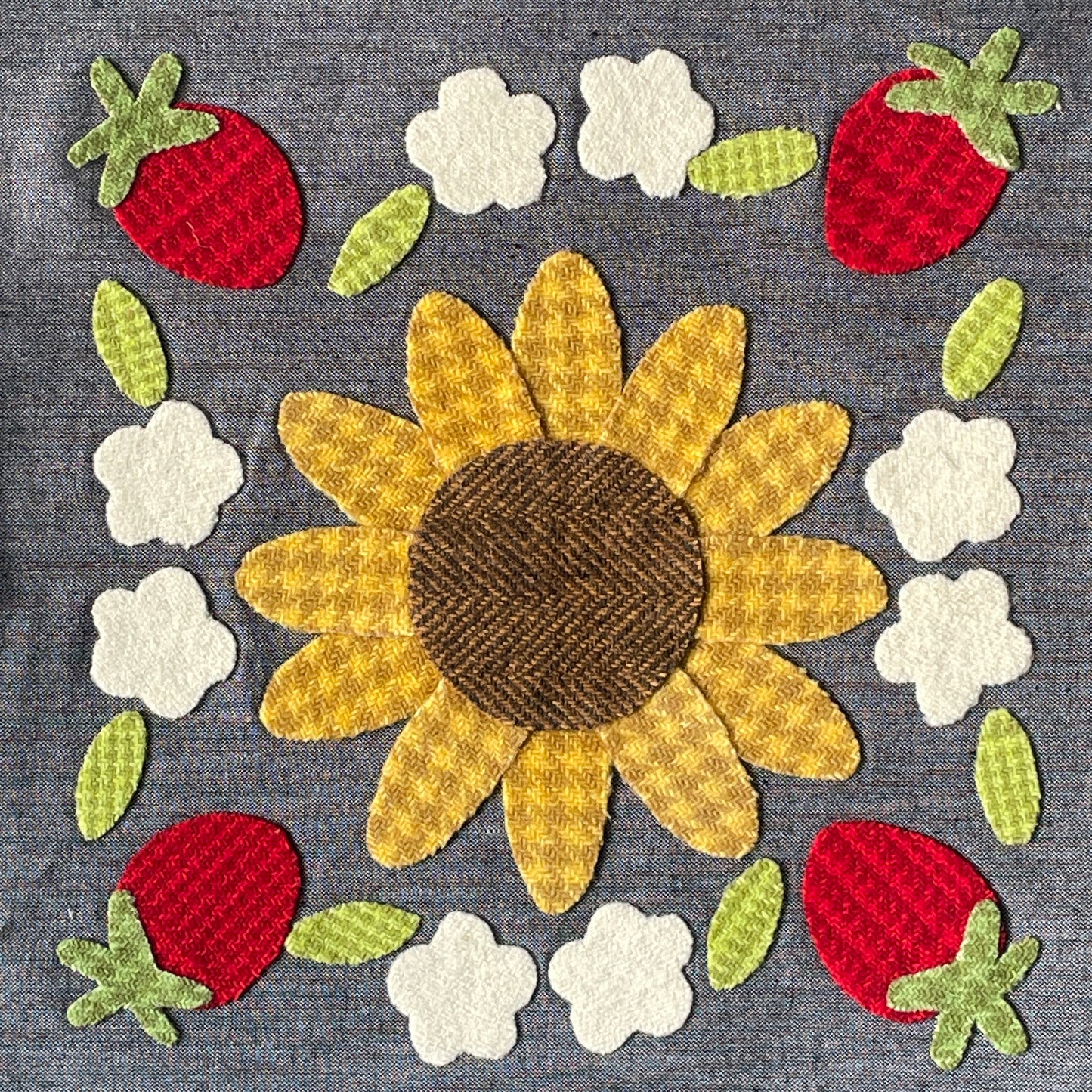 Sunflower & Strawberries Wool Kit